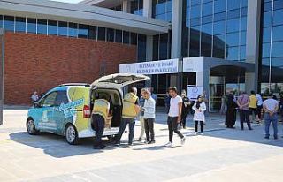 Öğrenciler ve aileleri sınav günü unutulmadı