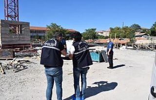 Okul inşaatından düşen işçi yaralandı