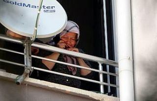 Ölen eşe son bakış yürek burktu