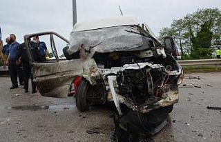 Ordu’da minibüs ile pikap çarpıştı: 12 yaralı