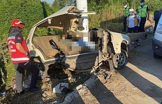 Ortadan ikiye bölünen araçtan cansız bedeni çıktı