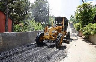 Osmaniye’de yaylalarda temizlik ve asfaltlama çalışması