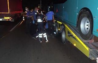 Otobanda Tır yayaya çarptı