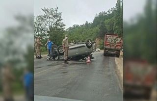 Otomobil takla attı: 2 yaralı