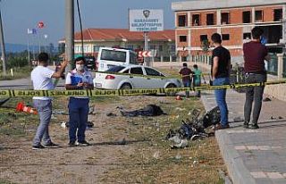 Otomobille motosiklet kafa kafaya çarpıştı: 1...