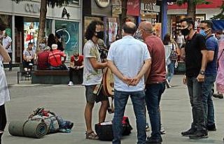 (Özel) Antalya’da sivil zabıtalardan dilenci ve...