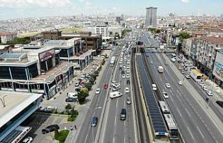(Özel) Avcılar E-5’te zincirleme trafik kazası:...
