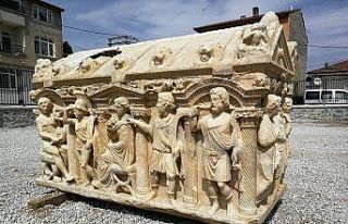 (Özel) Bu mezarlar sanat eserlerini aratmıyor
