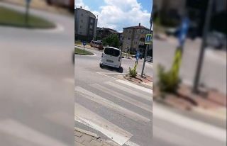 (Özel) Bursa’da çalıntı araçla drift yaptı......