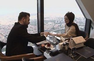 (Özel) Çamlıca Kulesi’nde ilk evlilik teklifi