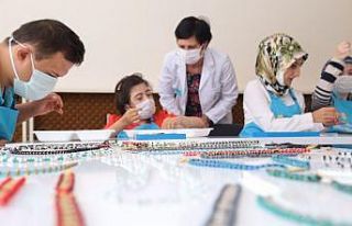 Özel eğitime ihtiyaç duyan vatandaşlara takı...