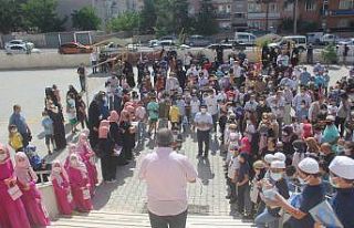 (Özel) Erzincan’da 165 öğrenci hafız olmak için...