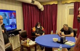 (Özel) Güvenlik kamerası önlemli kumarhaneye polis...