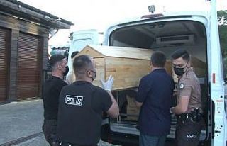 (ÖZEL) Kasımpaşa sahilinde erkek cesedi bulundu