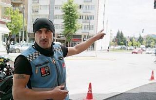 (ÖZEL) Kırmızı ışık ihlali yapan aracın çarptığı...