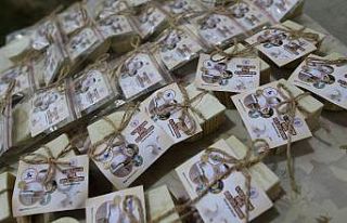 (Özel) Öğrenciler keçi sütünden sabun üretiyor