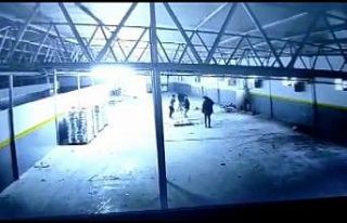 (Özel) Sancaktepe’de fabrikanın elektrik panosu...