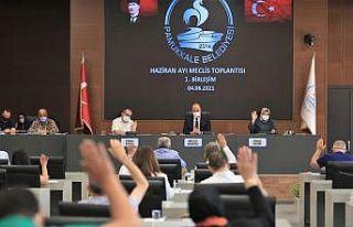 Pamukkale esnafına 1400 TL nakdi destek yardımı...