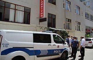 Pansiyon odasında ölü bulundu