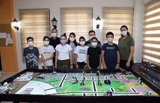 Payas Stem Robotik Takımı finale katılmaya yazdırdı