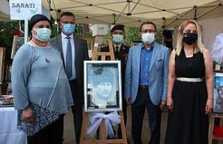 Pazarcı esnafının yaptığı Atatürk portresi...