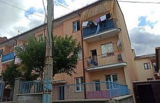 Pencereden düşen çocuk ağır yaralandı