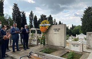 Peyami Safa ölümünün 60. yıl dönümünde kabri...