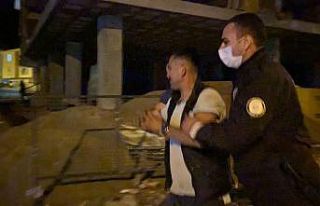 Polise yakalanan hırsız ’ben yapmadım’ diyerek...