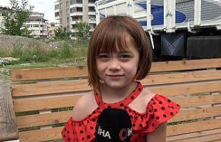 Polisin ayağına basan minik Irmak konuştu