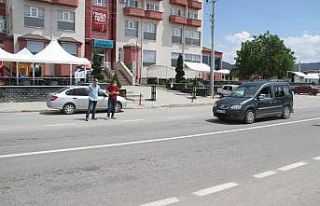 Polisten sivil kıyafetli trafik denetimi