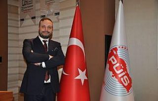 PÜİS İzmir’de, Mert Aslan bayrağı devraldı