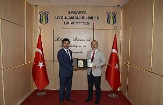 Rektör Sarıbıyık: “İlim Yayma Ödülleri motivasyon...