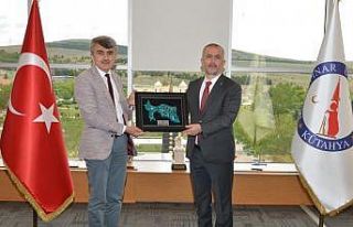 Rektör Savaşan’dan Rektör Uysal’a ziyaret