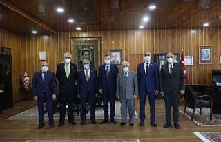 Rektör Türkmen ve Rektör Yıldız’dan Atatürk...