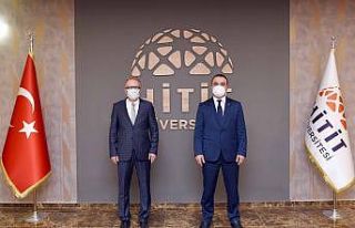 Rektör Uzun, Hitit Üniversitesi Rektörü Öztürk’ü...