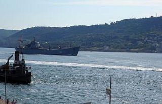 Rus savaş gemisi ’Saratov’ Çanakkale Boğazı’ndan...