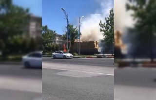 Saman yüklü tır alevlere teslim oldu