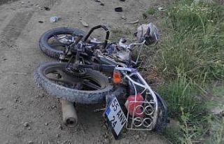 Samsun’da motosiklet kamyonla çarpıştı: 1 yaralı