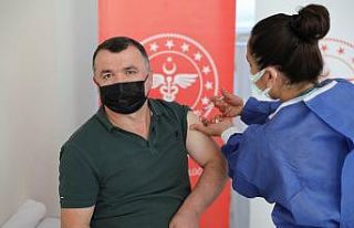 Samsun’da sanayi çalışanları aşılanıyor