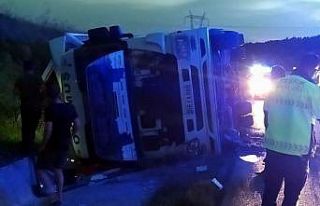 Samsun’da tır devrildi: 1 yaralı