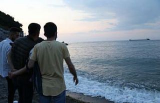 Seferber oldular, denizde vatandaş aradılar