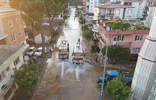 Selden zarar gören evler için Nazilli Belediyesi...