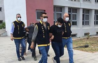 "Sevgili tuzak kurdu, iki kişi gasp etti"...