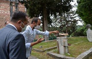 Şeyh Edebali Türbesi bahçesinde bulunan 19 mezarın...