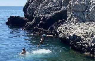 Sıcak havanın tadını böyle çıkardılar