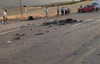 Siirt’te iki araç kafa kafaya çarpıştı:3 yaralı