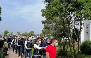 Silah kaçakçılığı şüphelisi 9 kişi adliyeye...
