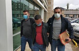 Silahlı saldırıda kazara bir kişiyi vuran şahıs...