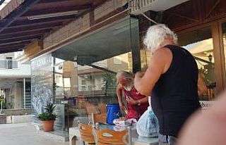 Sokağa atılan vatandaşa, Başkan Atabay sahip çıktı