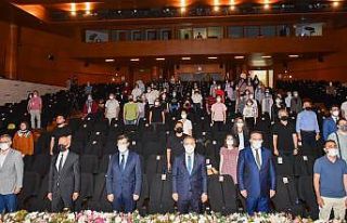 Söz düellosunun şampiyonu Üsküdar Takımı